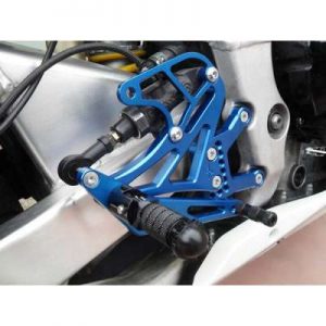 Pedana arretrata regolabile 4RACING per YAMAHA  YZF-R1  2004 – 2006